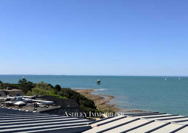 À VENDRE DUPLEX DERNIER ÉTAGE VUE MER ET TERRASSES