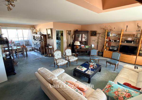 À VENDRE DUPLEX DERNIER ÉTAGE VUE MER ET TERRASSES