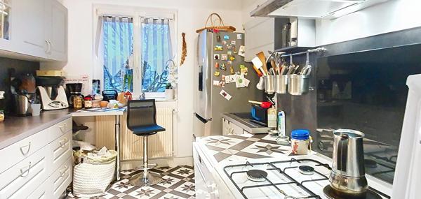 LISIEUX BIEN D'EXCEPTION 2 BALCONS 1 GARAGE 1 CAVE