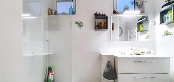 LISIEUX BIEN D'EXCEPTION 2 BALCONS 1 GARAGE 1 CAVE