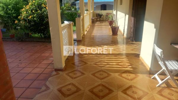 Achat immeuble Ducos - 9 pièce(s) - 240 m² - 428 000 €