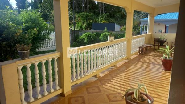 Achat immeuble Ducos - 9 pièce(s) - 240 m² - 428 000 €