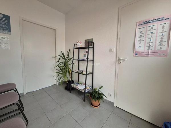 Location Bureau 1 pièces 30 m2 à Le Sequestre