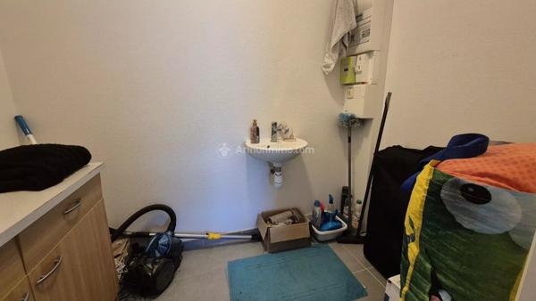 Location Bureau 1 pièces 30 m2 à Le Sequestre