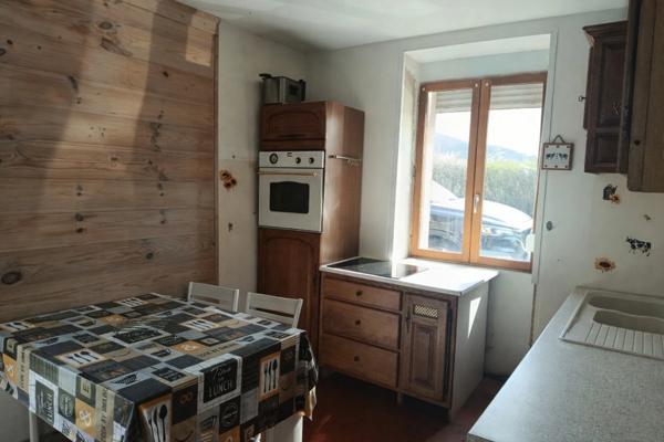 Petit prix – Maison 40 m² avec grand terrain et accès rivière – Prémery