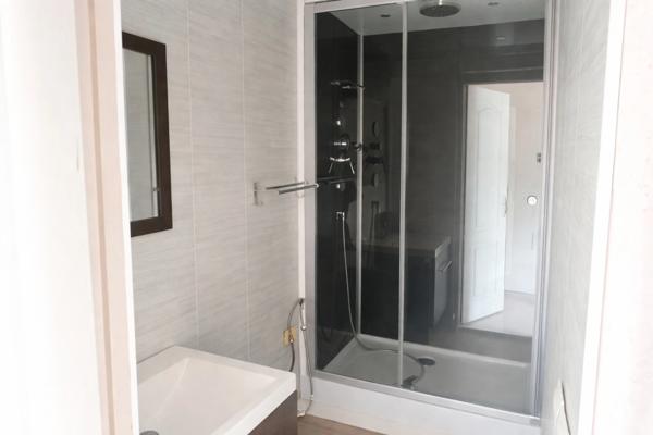 Petit prix – Maison 40 m² avec grand terrain et accès rivière – Prémery