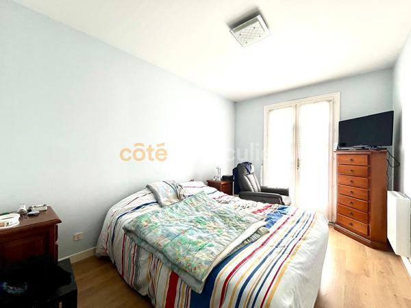 Vente
                Maison152,14 m² - 8 Pièces -
                    VAUX SUR MER (17640)