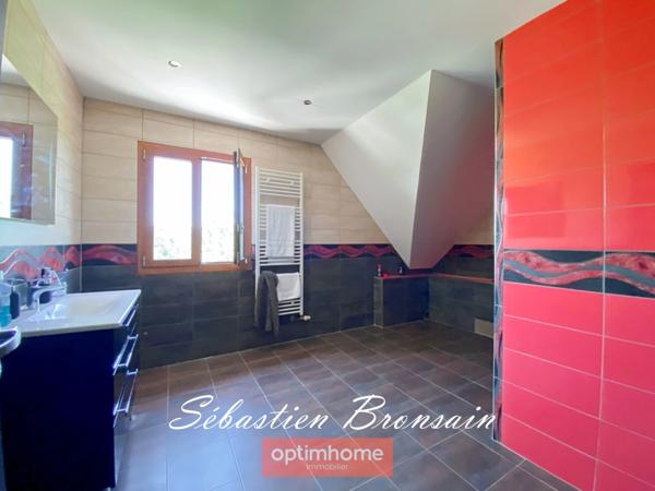 Maison Familiale et son appartement Indépendant – Quartier Très Recherché !