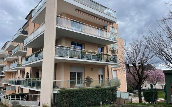 Appartement à vendre    2 pièces • 61,10 m2 Limoges