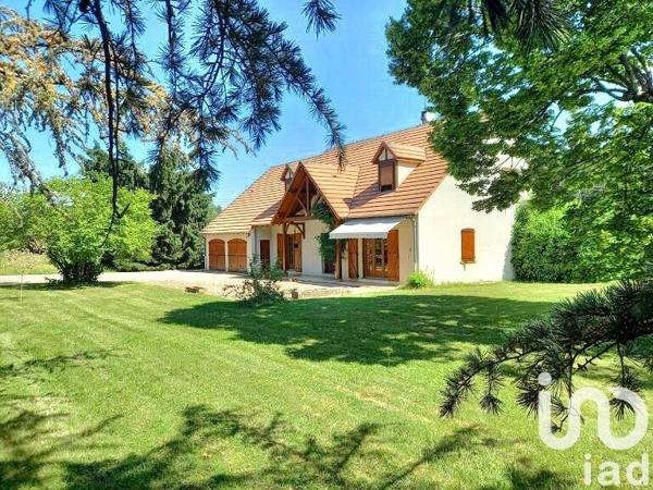 Maison 7 pièces de 188 m² à Saint-Fargeau (89170)