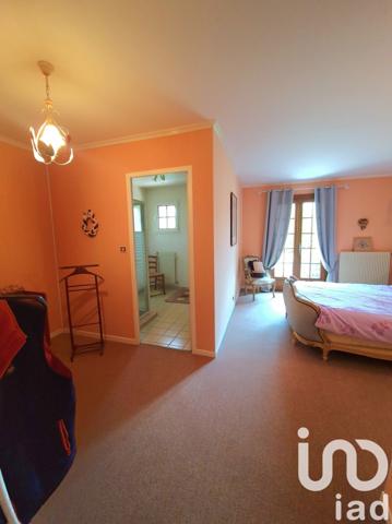 Maison 7 pièces de 188 m² à Saint-Fargeau (89170)