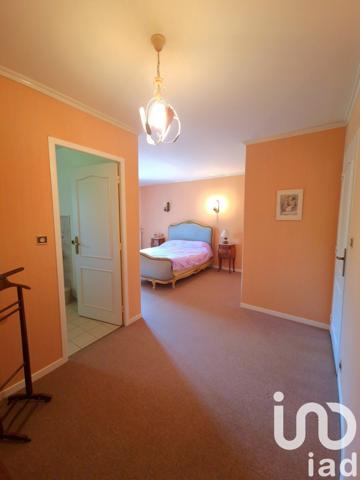 Maison 7 pièces de 188 m² à Saint-Fargeau (89170)