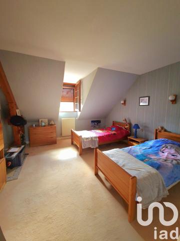 Maison 7 pièces de 188 m² à Saint-Fargeau (89170)