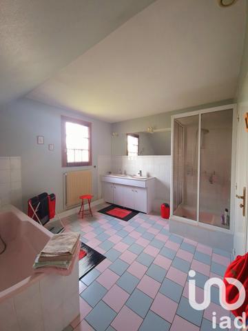 Maison 7 pièces de 188 m² à Saint-Fargeau (89170)