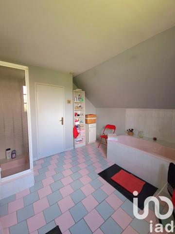 Maison 7 pièces de 188 m² à Saint-Fargeau (89170)