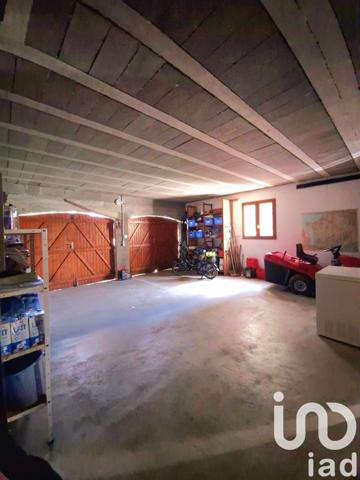 Maison 7 pièces de 188 m² à Saint-Fargeau (89170)