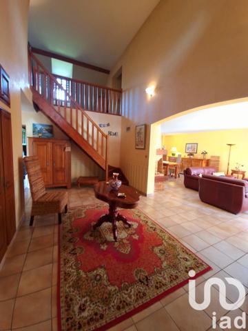 Maison 7 pièces de 188 m² à Saint-Fargeau (89170)