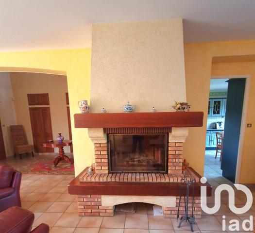 Maison 7 pièces de 188 m² à Saint-Fargeau (89170)