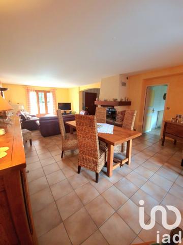 Maison 7 pièces de 188 m² à Saint-Fargeau (89170)