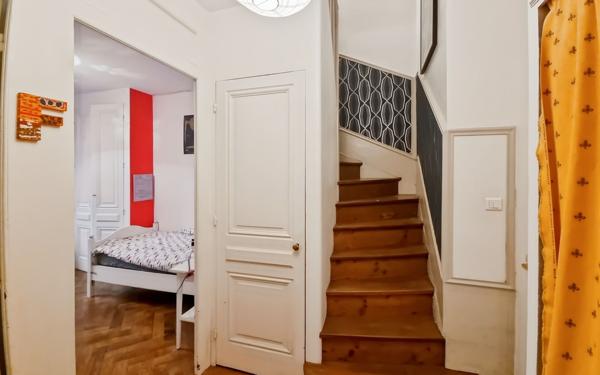 Appartement à vendre    6 pièces • 147,24 m2 Lyon 6
