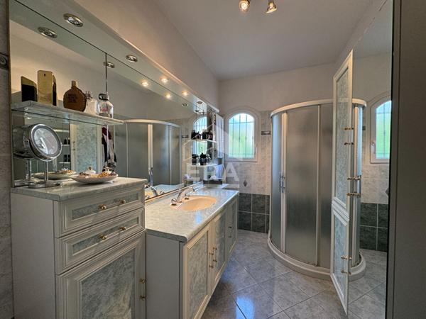 Maison Saint Cyr Sur Mer 4 pièce(s) 100.89 m2