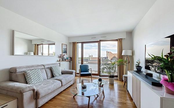 Appartement à vendre    3 pièces • 80 m2 Suresnes