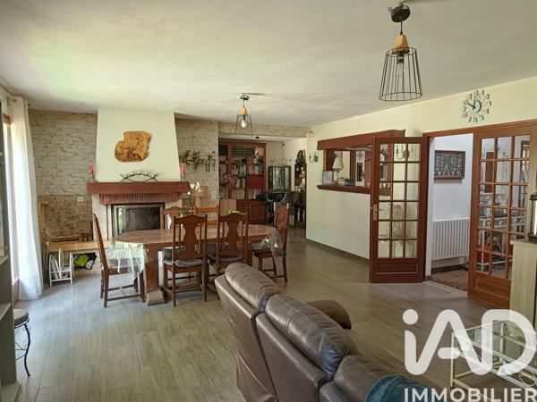 Maison à vendre 7 pièces 186 m² Poigny-la-Forêt