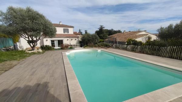 Villa T9 avec gîte et piscine