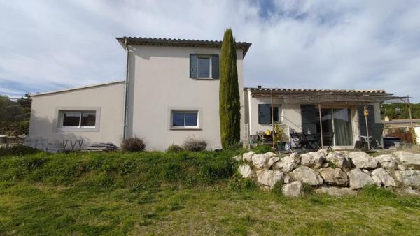 Villa T9 avec gîte et piscine