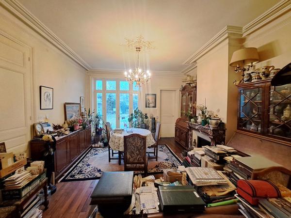 Maison 11 pièces à vendre Descartes - 37160 / Réf: 11596