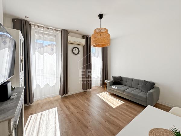 A vendre Type 2, 40m2, Dernier étage, 13014, Marseille