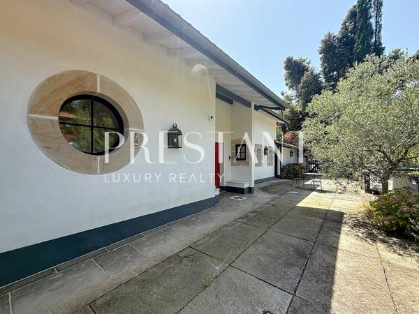 Ancienne ferme basque rénovée avec piscine à vendre à Arbonne, ARBONNE