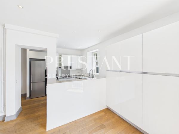 BIARRITZ SAINT-CHARLES – APPARTEMENT de CHARME, TOUT-À-PIED & PARKING, BIARRITZ