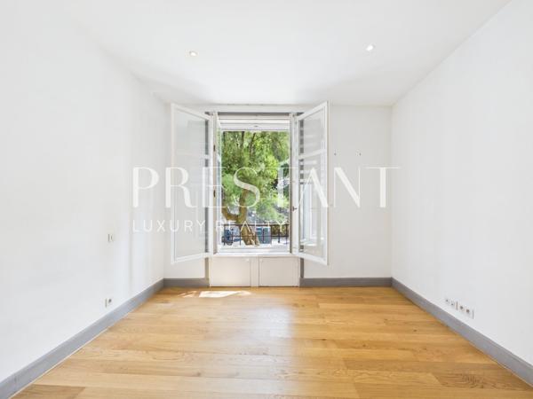 BIARRITZ SAINT-CHARLES – APPARTEMENT de CHARME, TOUT-À-PIED & PARKING, BIARRITZ