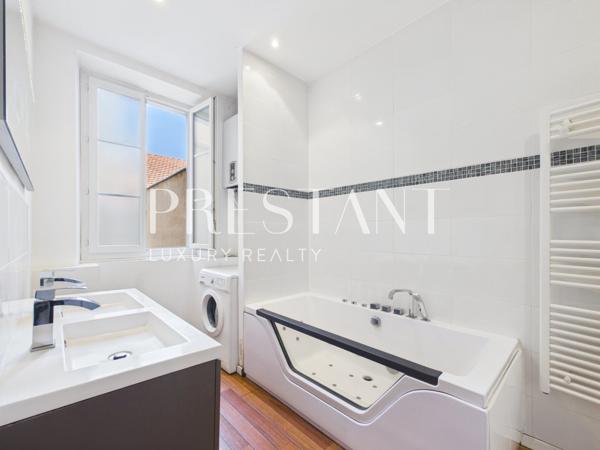 BIARRITZ SAINT-CHARLES – APPARTEMENT de CHARME, TOUT-À-PIED & PARKING, BIARRITZ
