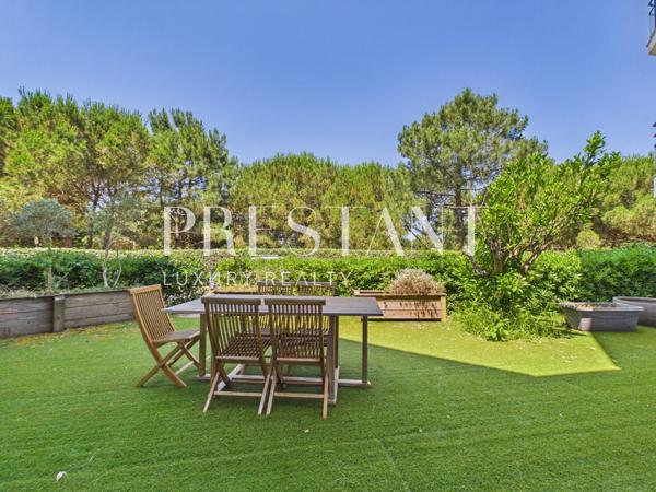 Charmant duplex à deux pas des plages, avec garage et jardin privatif., ANGLET