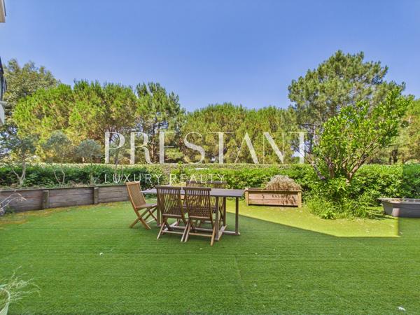 Charmant duplex à deux pas des plages, avec garage et jardin privatif., ANGLET