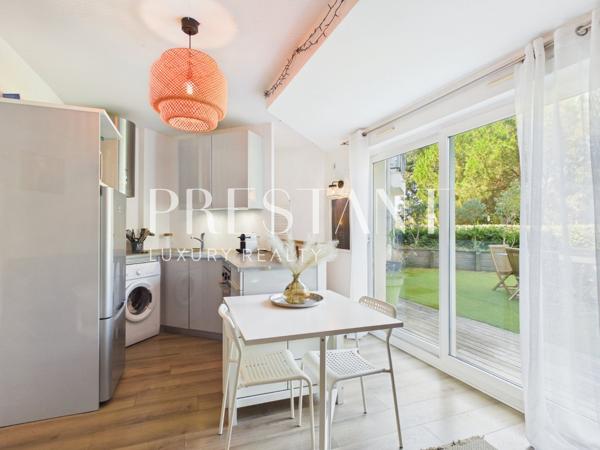 Charmant duplex à deux pas des plages, avec garage et jardin privatif., ANGLET