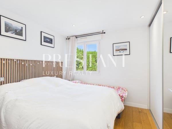 Charmant duplex à deux pas des plages, avec garage et jardin privatif., ANGLET