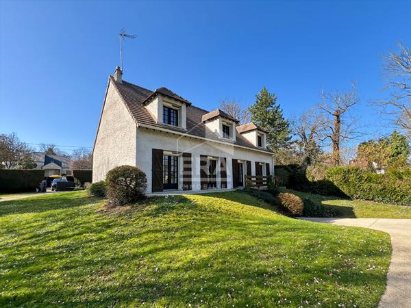 Hameau de Villers 8 pièce(s) 5 chambres 190 m2 sous-sol total