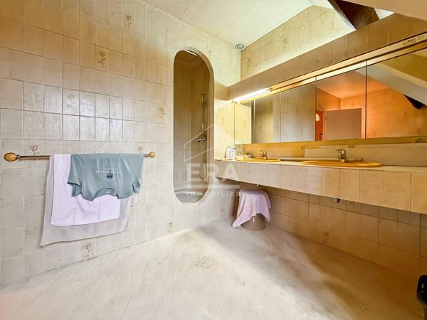 Hameau de Villers 8 pièce(s) 5 chambres 190 m2 sous-sol total