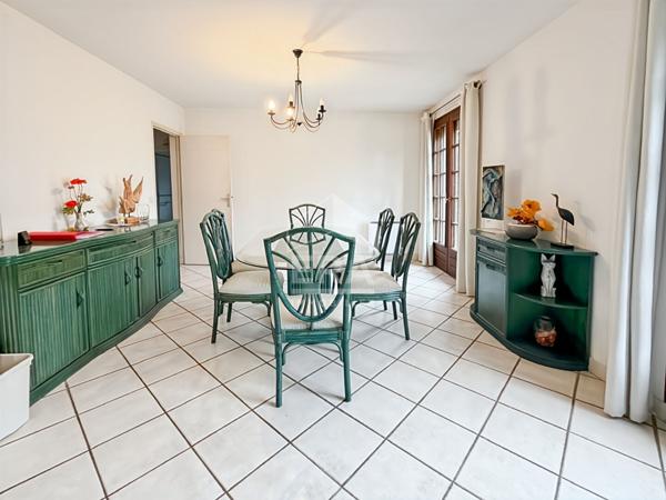 Hameau de Villers 8 pièce(s) 5 chambres 190 m2 sous-sol total