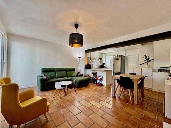 Secteur Saint Julien 13012, maison de type 3 avec jardin à la vente
