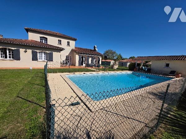 A vendre maison familiale 6 pièces de 170m²