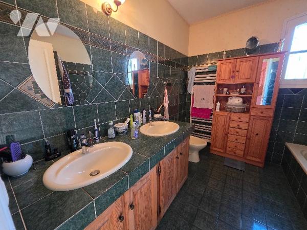 A vendre maison familiale 6 pièces de 170m²