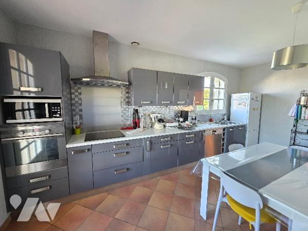 A vendre maison familiale 6 pièces de 170m²