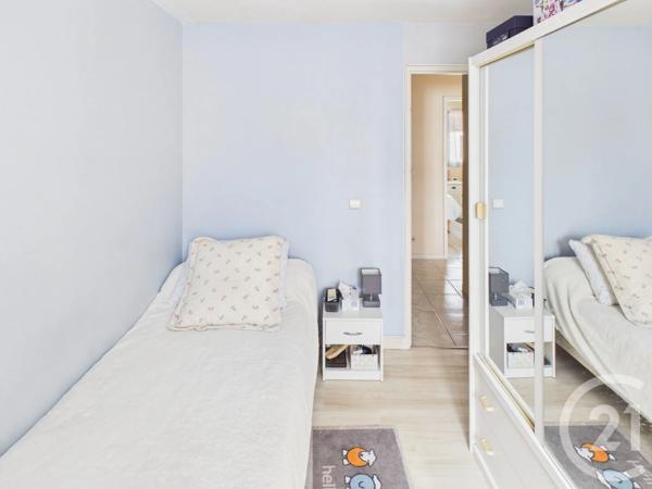 Maison à vendre  5 pièces - 90 m 2   TRAPPES  - 78