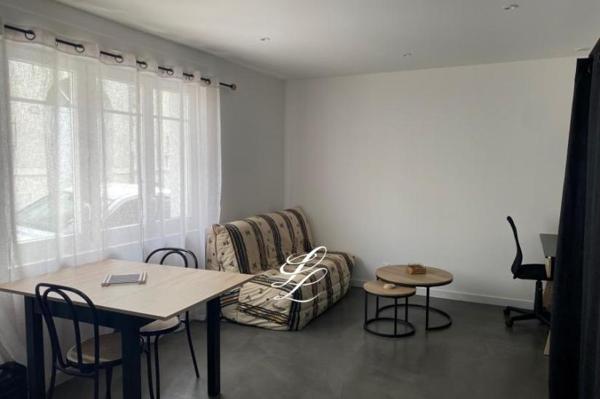 Location - Appartement 2 pièces 29 m 2 TOURS (37000)