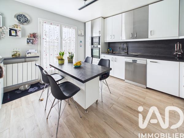 Maison à vendre 5 pièces 127 m² Sainte-Geneviève-des-Bois