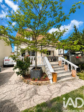 Maison à vendre 5 pièces 127 m² Sainte-Geneviève-des-Bois